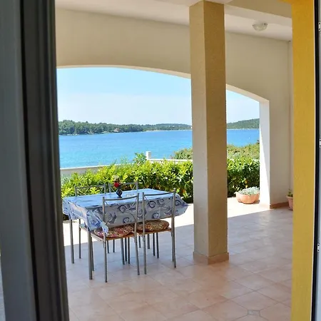 Buturi Apartman