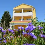 Buturi Apartment *