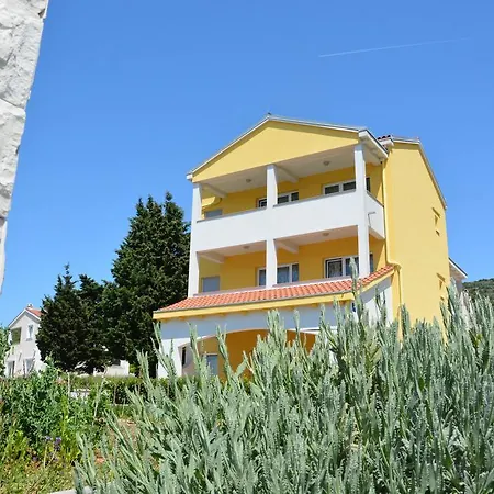 Appartement Buturi