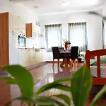 Appartement Buturi *