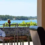 Buturi Appartement *