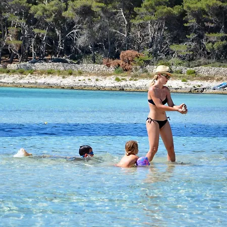 Buturi Apartamento Soline (Dalmatia)