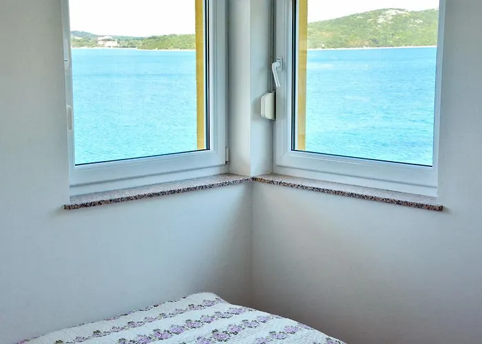 Buturi Apartamento Soline (Dalmatia)