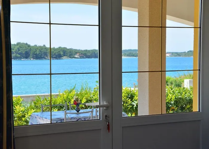 Buturi Apartamento Soline (Dalmatia)