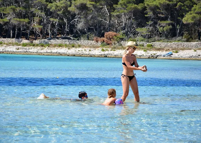 Buturi Apartamento Soline (Dalmatia)